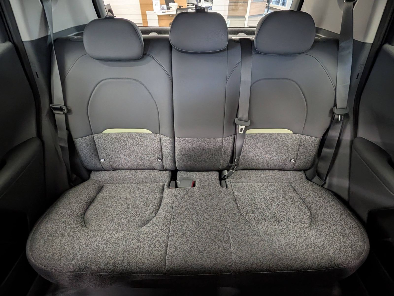 KIA EV2  5S Earth 61,0-kWh DriveWise-Park Design – Bild 13