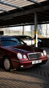 Mercedes-Benz 420 W210 V8 | 85.000 km | 1. Hand | Garagenwagen - Mercedes-Benz E 420 mit Benzin-Antrieb