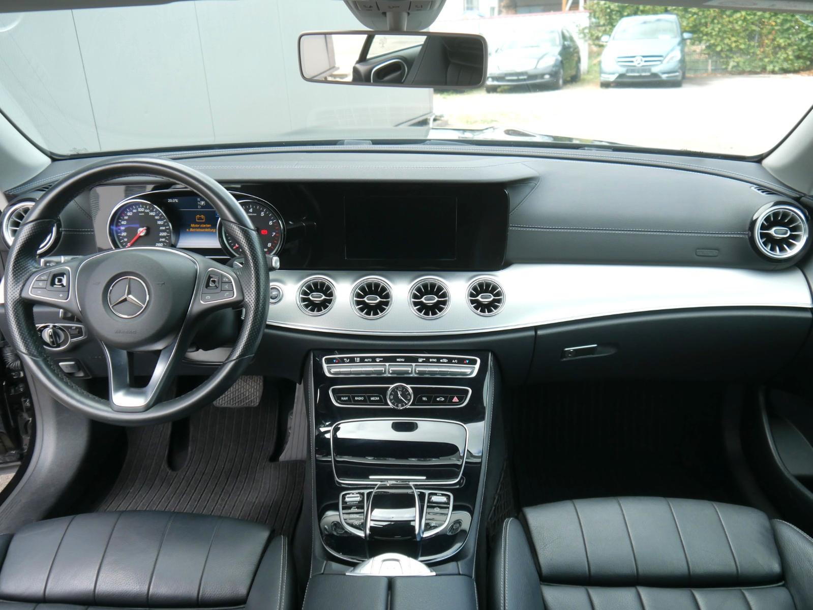 Mercedes-Benz E 200 Cabrio Avantgarde NAVI/LED/PDC/NIGHT