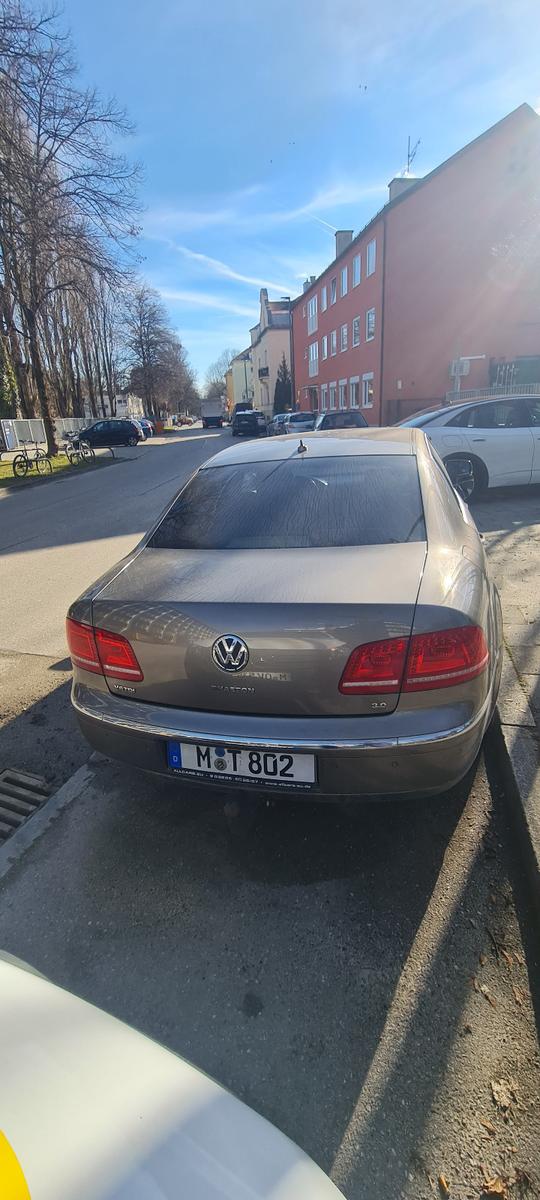 Volkswagen Phaeton 3.0 V6 TDI 4MOTION Tiptronic 5-Sitzer -