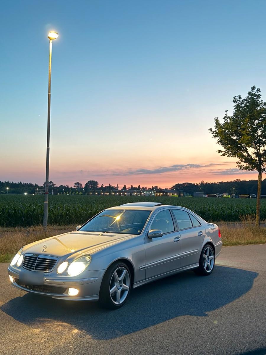 Mercedes-Benz E 320