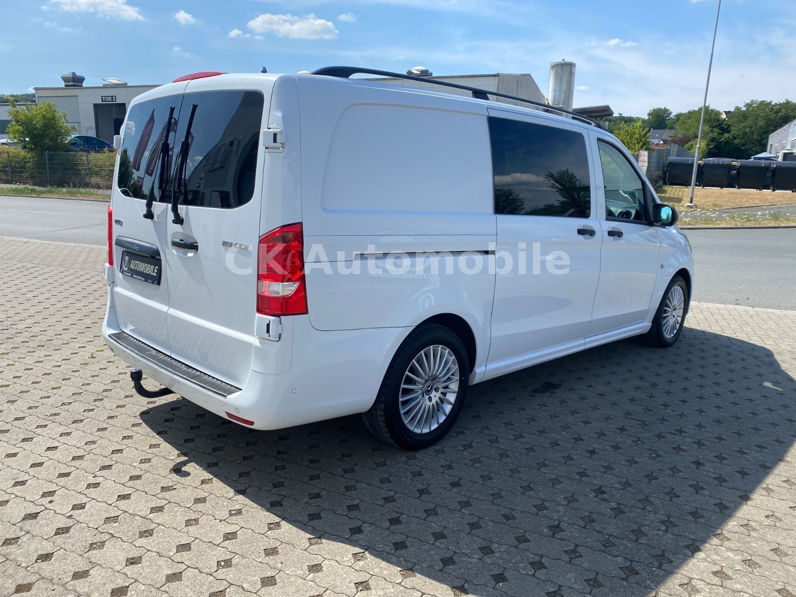 Fahrzeugabbildung Mercedes-Benz Vito Mixto 119 lang Autom./5 Sitze/Navi/LED/Kam