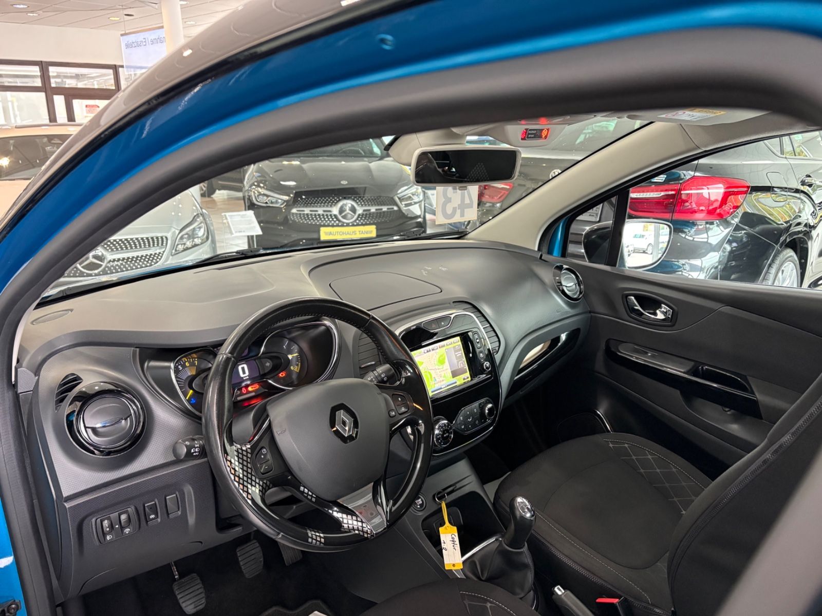 Fahrzeugabbildung Renault Captur Luxe *RÜCKFAHRKAMERA*