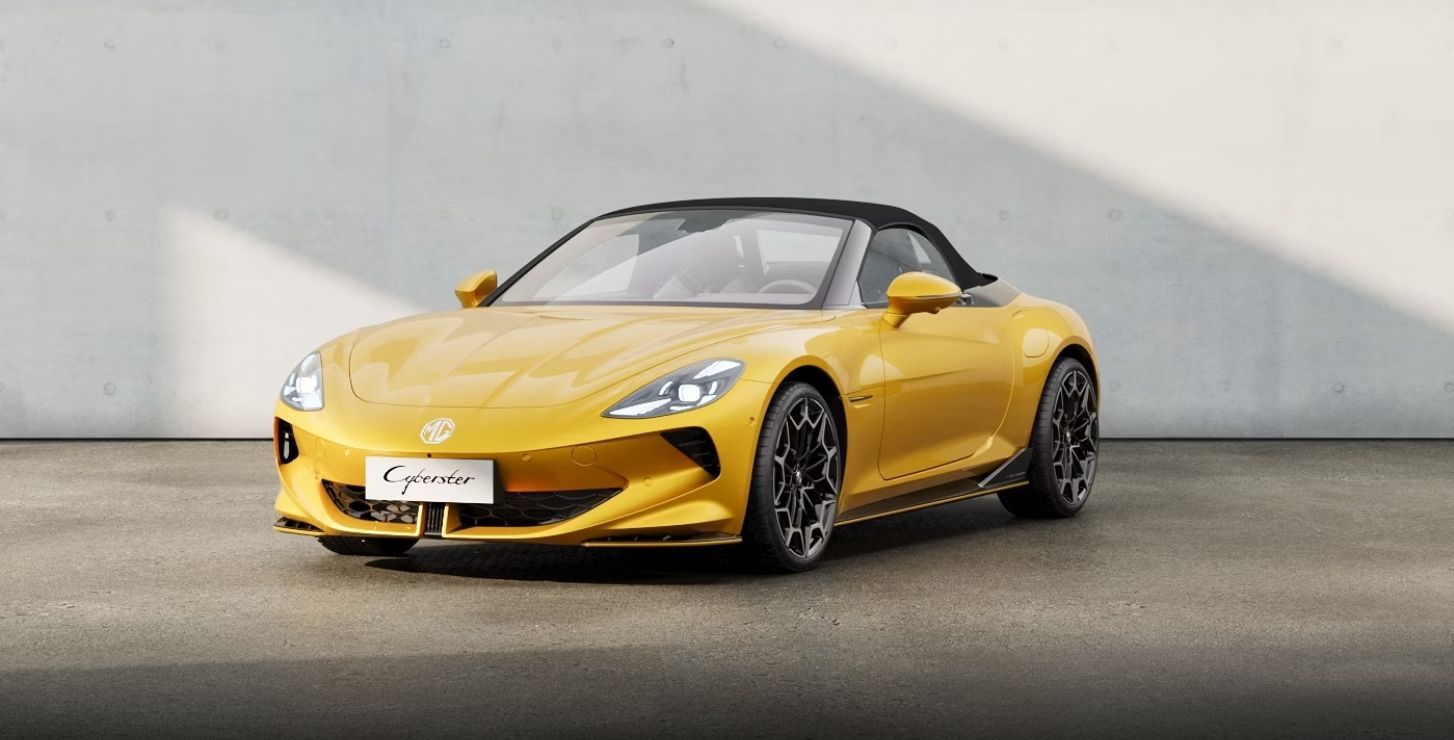 MG Cyberster 77kWh RWD