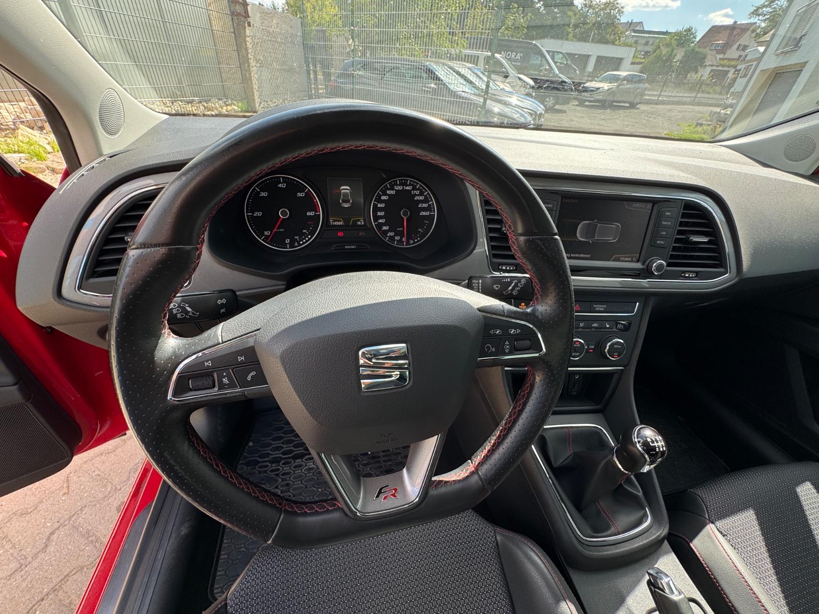 SEAT LEON SC FR 184CH - LED - GPS - ATTELAGE - RÉGULATEUR DE VITESSE - PACK SPORT - TOIT OUVRANT