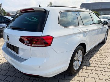 Volkswagen Passat Variant - 4