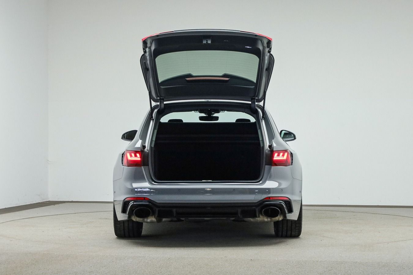 Audi RS4 - Bild 6