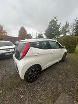 Toyota Aygo (X) 1,0-l-VVT-i Team Deutschland Team D... - Toyota: Aygo Vvt I