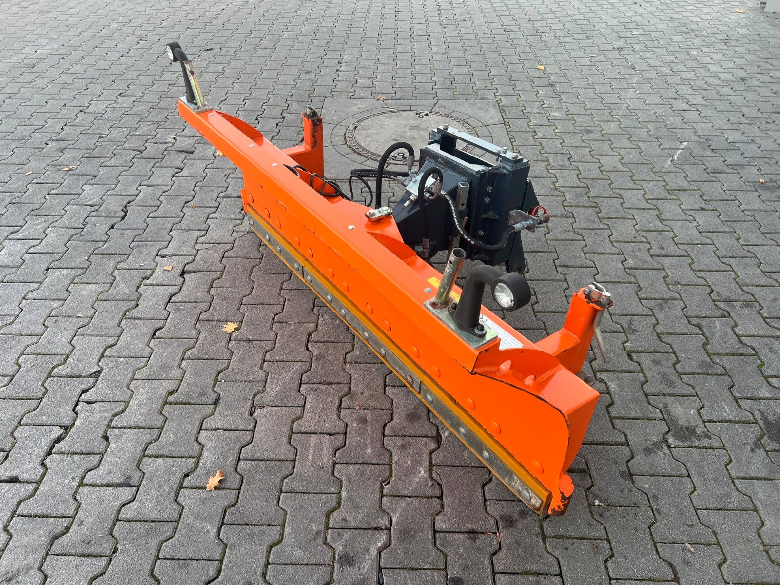 Fahrzeugabbildung Andere Tuchel SK-F 180 Schneeschild / Kramer 5040