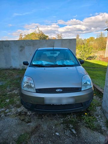 Ford Fiesta 1.25 Benziner 69PS ohne Klimaa...