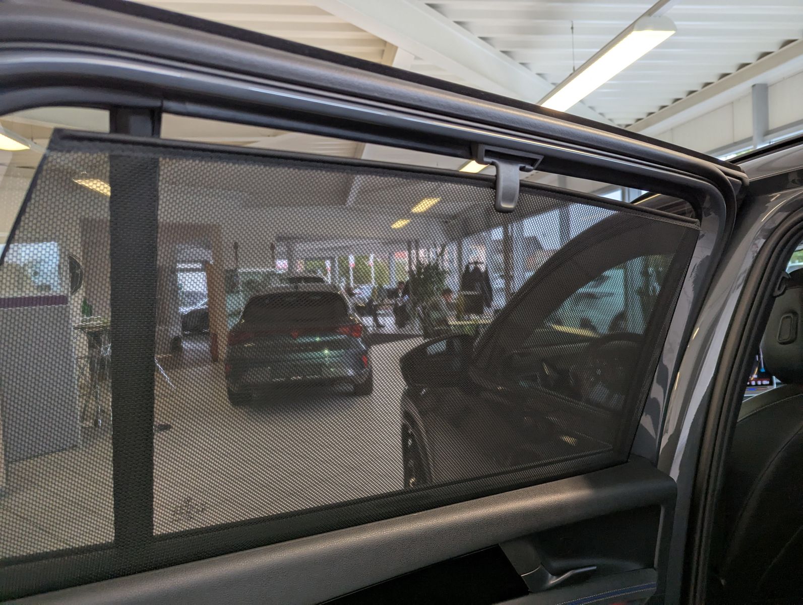 VW Tayron 2.0 R-Line Leder Launch Pano Black AHK 20 - Image 30