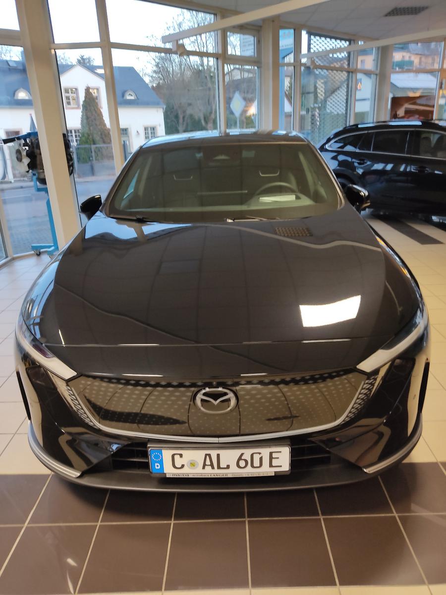 Mazda 6e Takumi 68,8 kWh HUD #DAB #BT