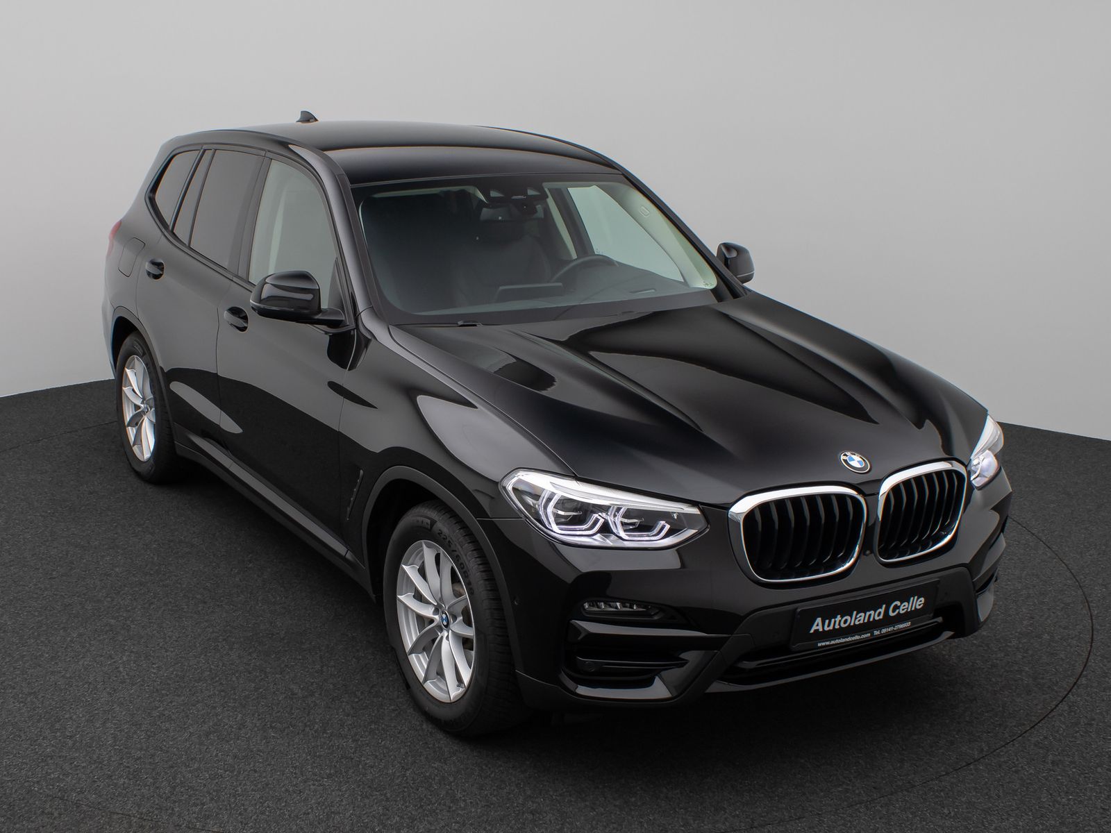 Fahrzeugabbildung BMW X3 xD30e 360° HUD DAB HiFi Leder Sport 18Zoll
