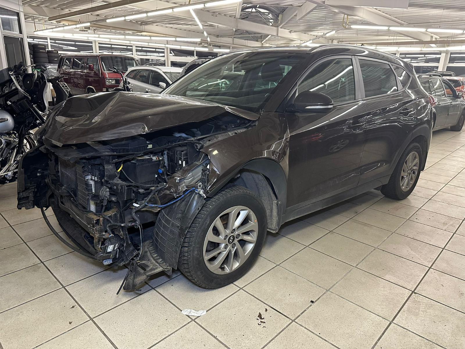Hyundai Tucson 1.6 GDI blue Trend 2WD°NAVI°Airbags OK