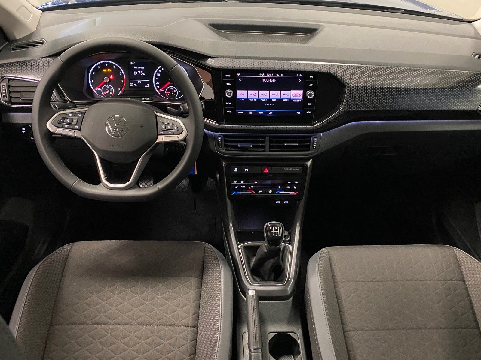 Fahrzeugabbildung Volkswagen T-Cross 1.0 TSI Style+AHK+4 Jahre GARANTIE+80tKM