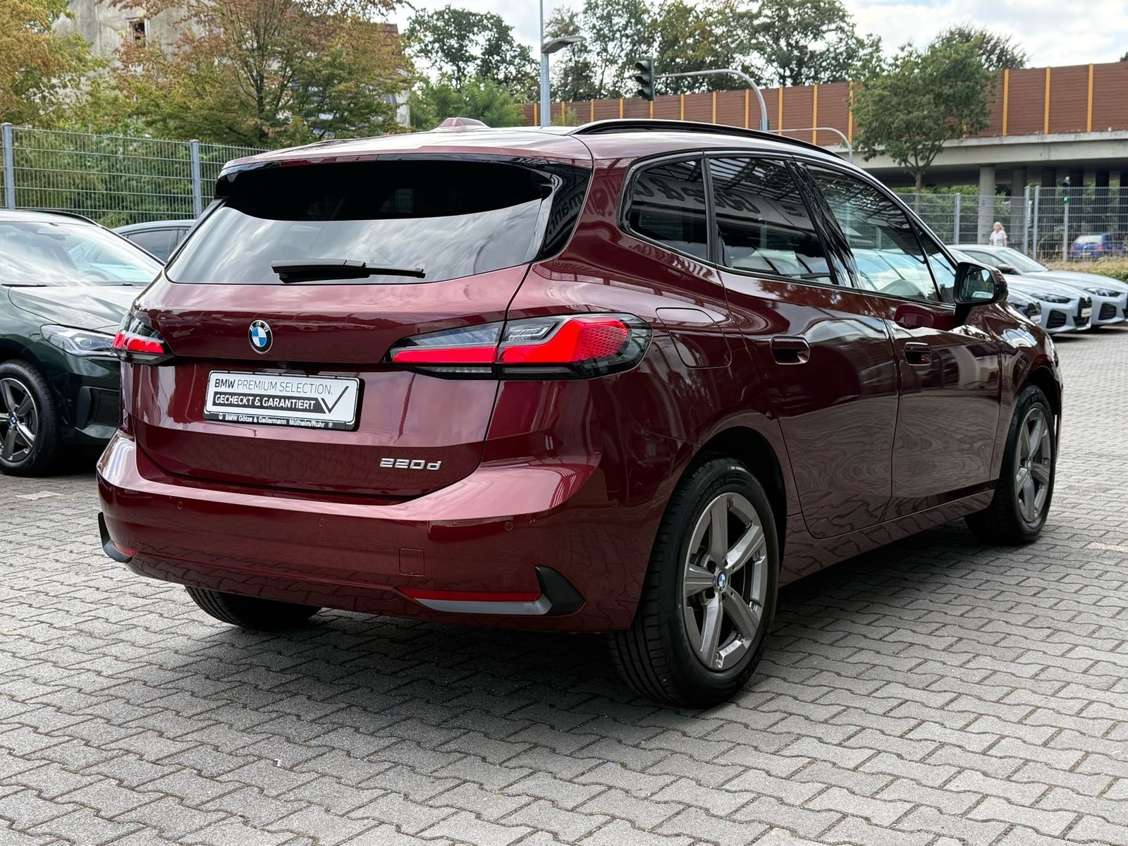 BMW 220d Active Tourer //HUD Stop&Go AHK Kamera imagem 2