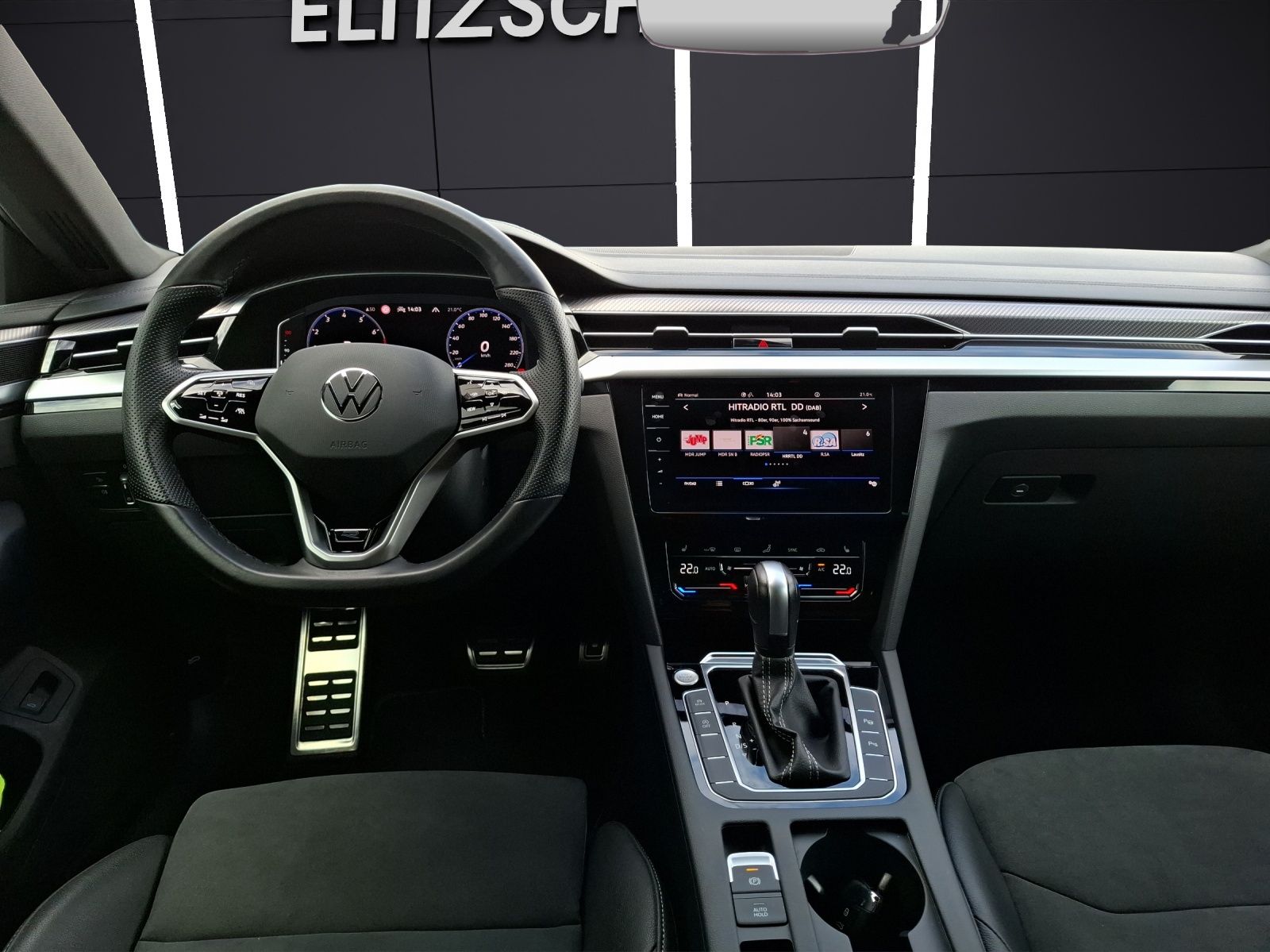 Fahrzeugabbildung Volkswagen Arteon SB TSI R-Line DSG Matrix Navi Pano AID AC