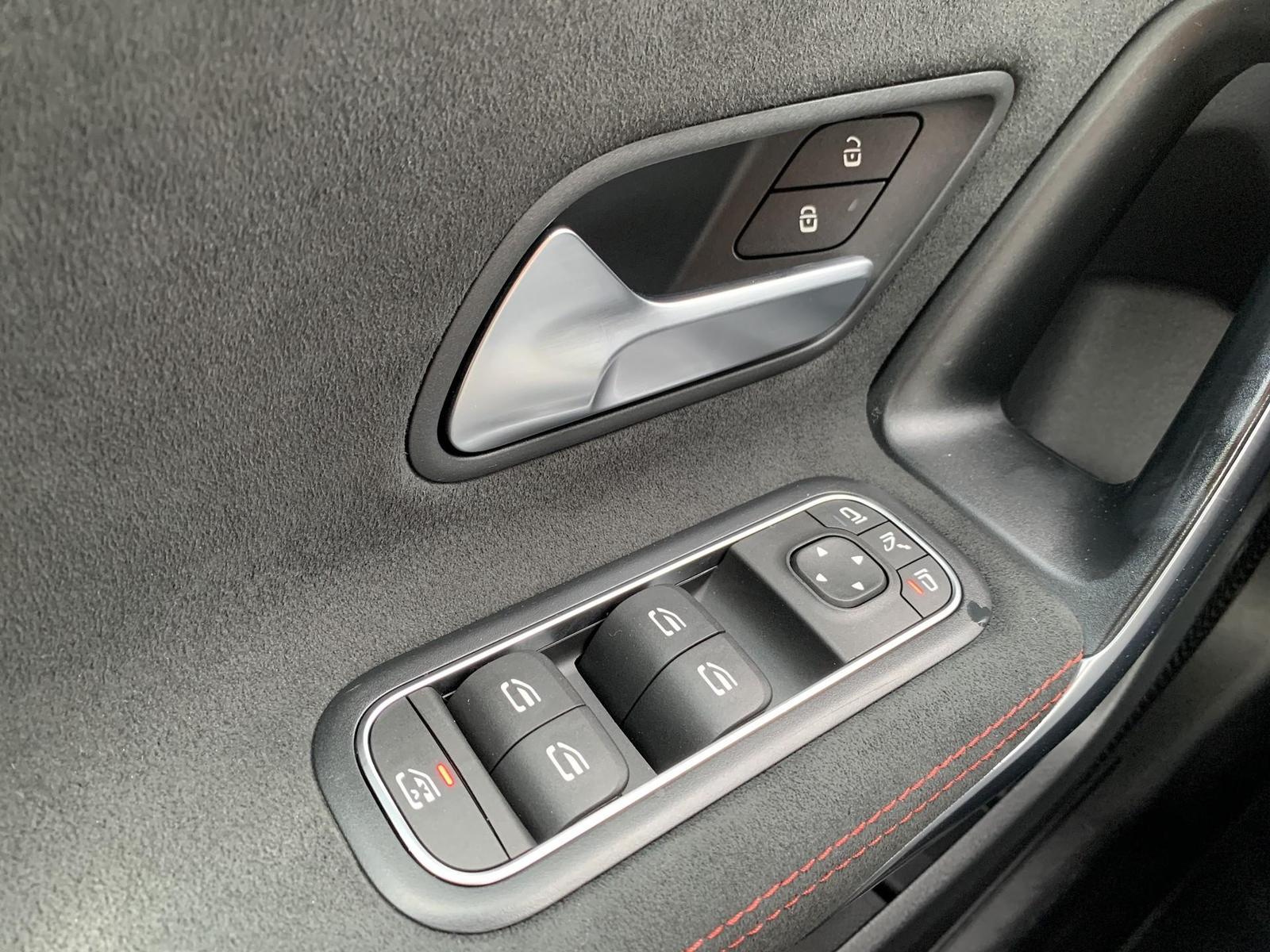 Mercedes-Benz A-Class A200 AMG-Line Ambiente+LED+Kamera+Sound, миниатюра 27