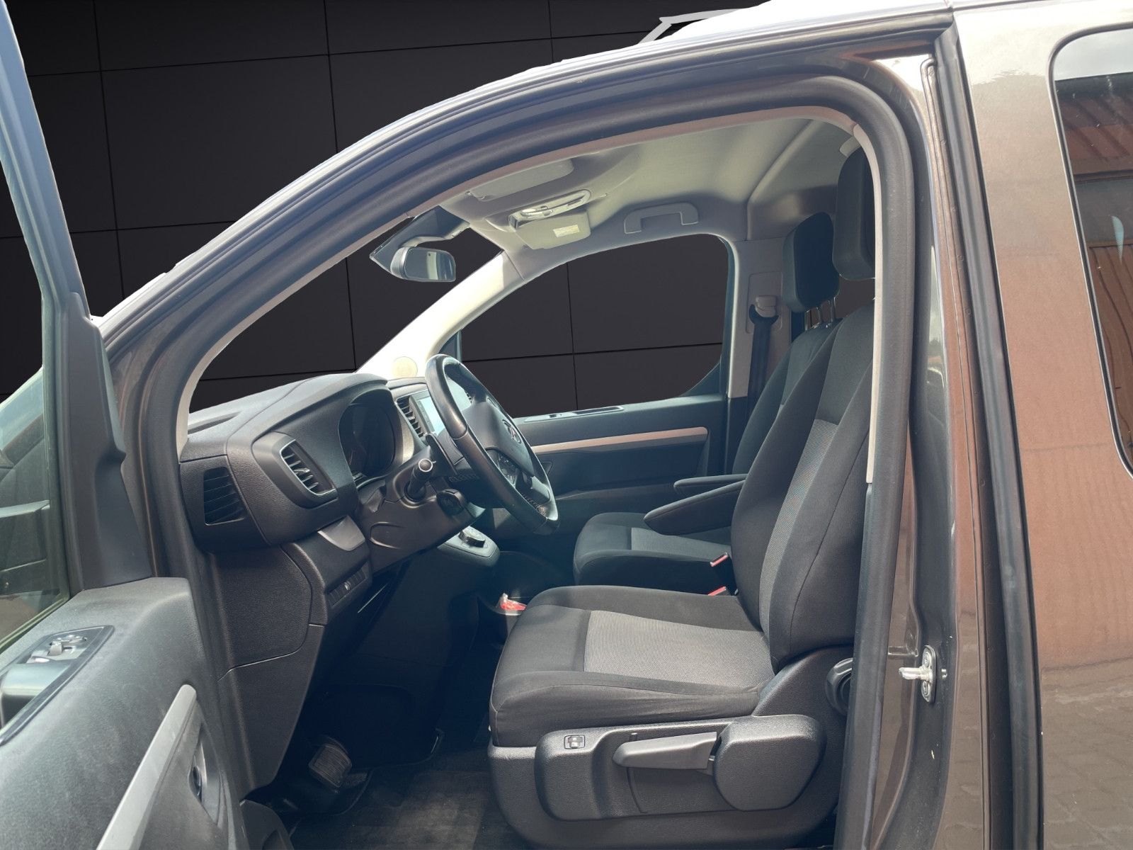 Fahrzeugabbildung Opel Zafira Life Selection M*1.Hand*Shz*Rkü*8 Sitzer