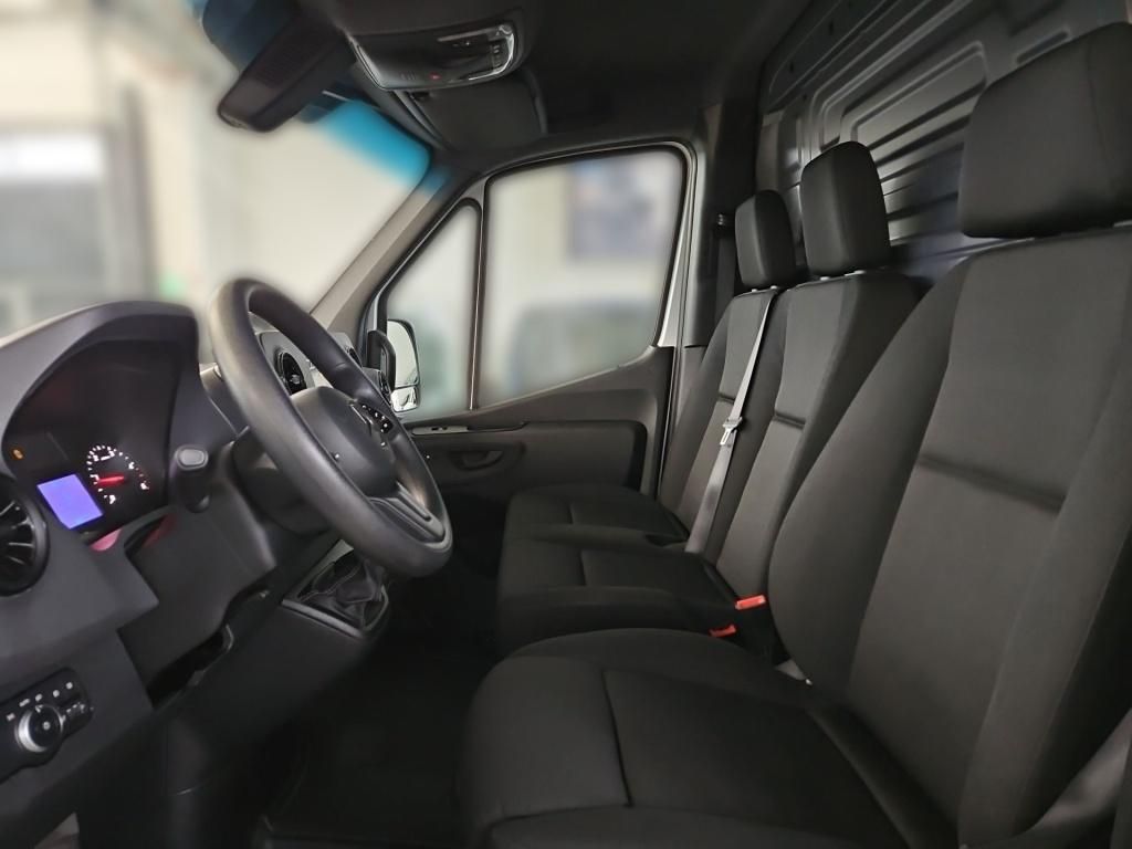 Fahrzeugabbildung Mercedes-Benz Sprinter 317 Kasten L2H2 RWD 360°Schwingsitz SHZ