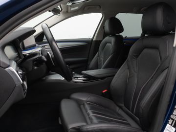 Fahrzeugabbildung BMW 530d Luxury Line Kamera DAB HiFi Stop&Go Alarm