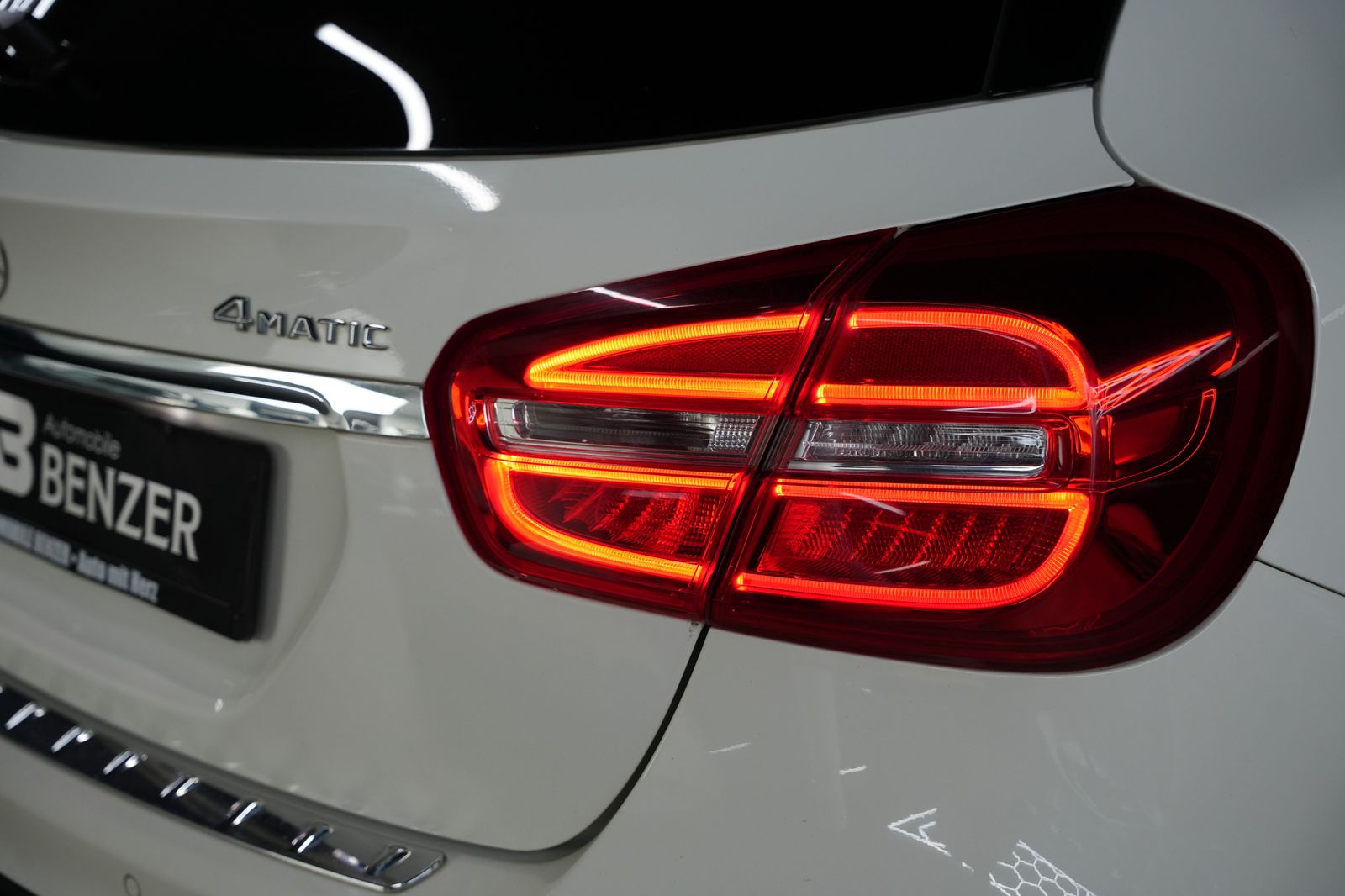 Fahrzeugabbildung Mercedes-Benz GLA 220 CDI 4Matic *AMG*SHZ*Navigation*