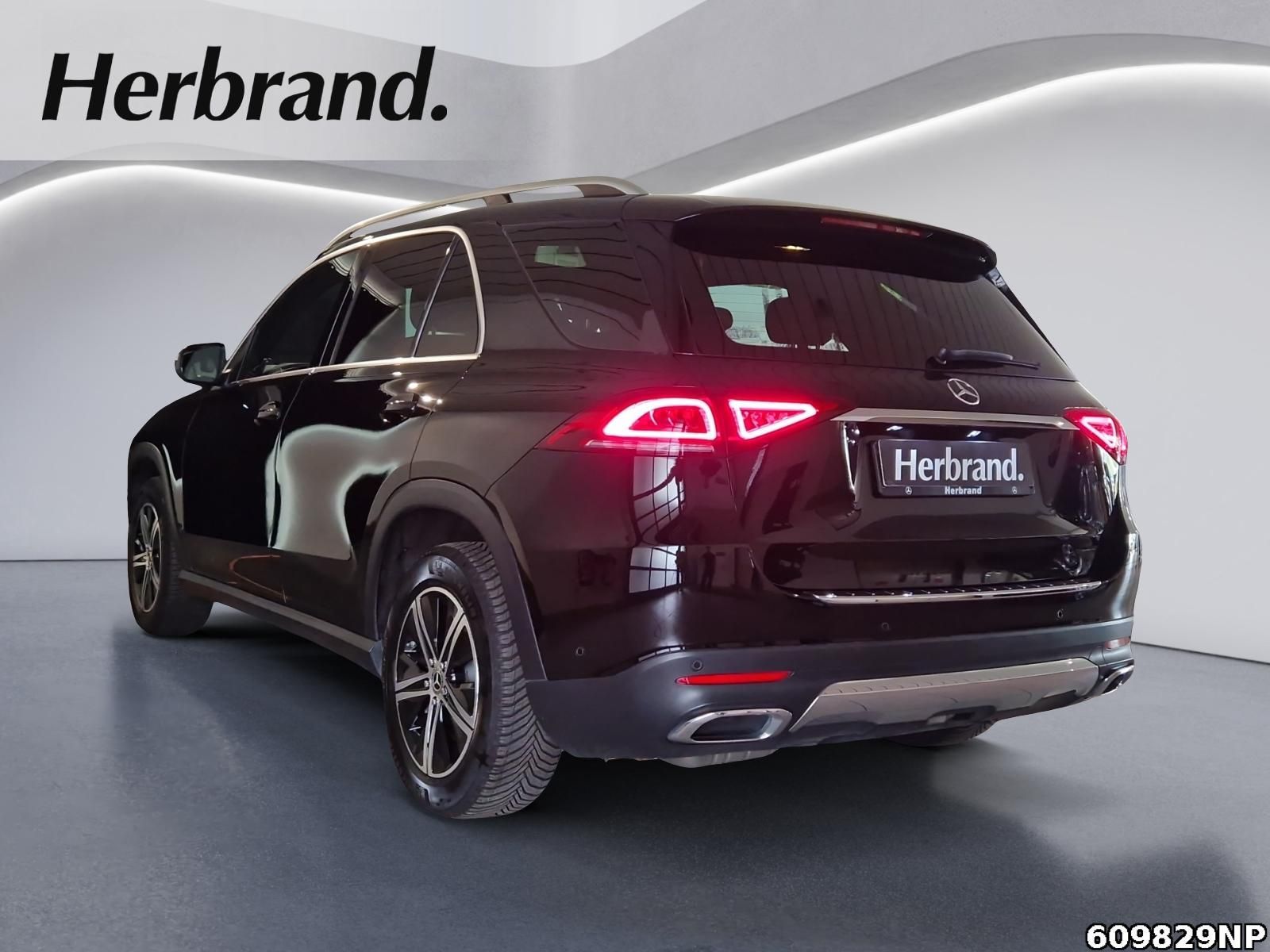 Mercedes-Benz GLE 300 d 4M AHK Panorama Kamera Standhzg foto 4