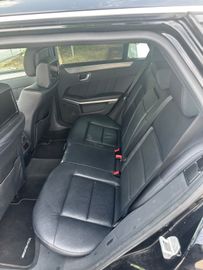 Mercedes E 350 - 11