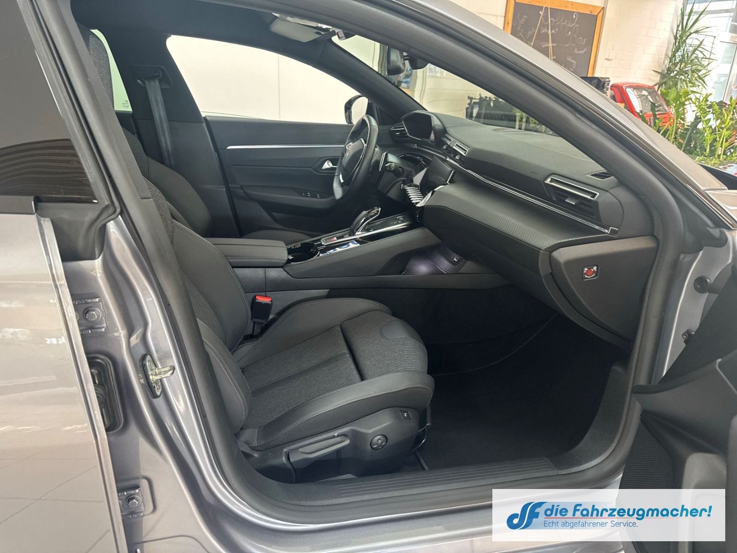 Fahrzeugabbildung Peugeot 508 SW Allure Pack 1.5 Navi ACC Apple CarPlay An