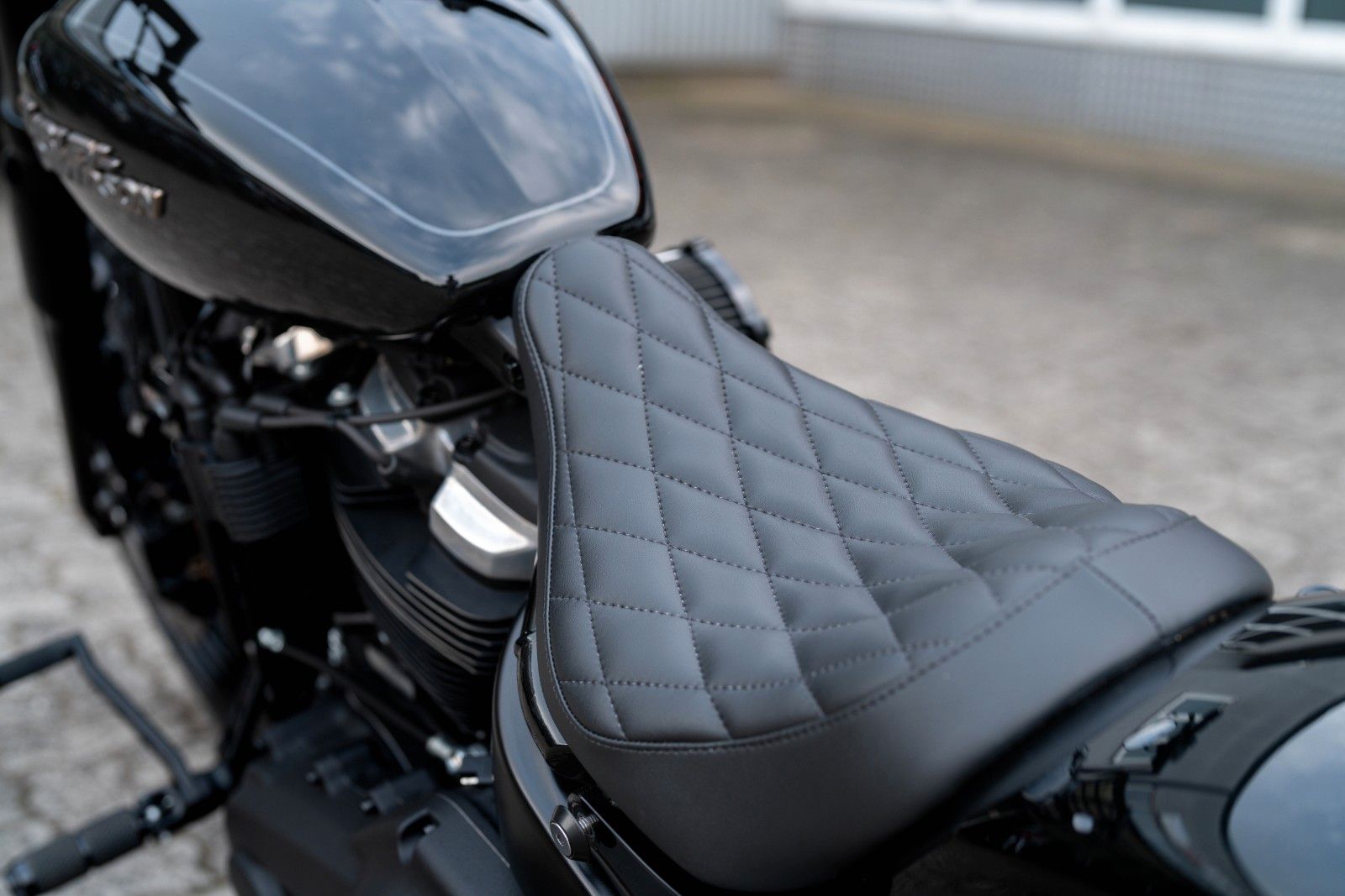 Fahrzeugabbildung Harley-Davidson FXBB STREET BOB SOFTAIL - MCJ - BIG SPOKE -