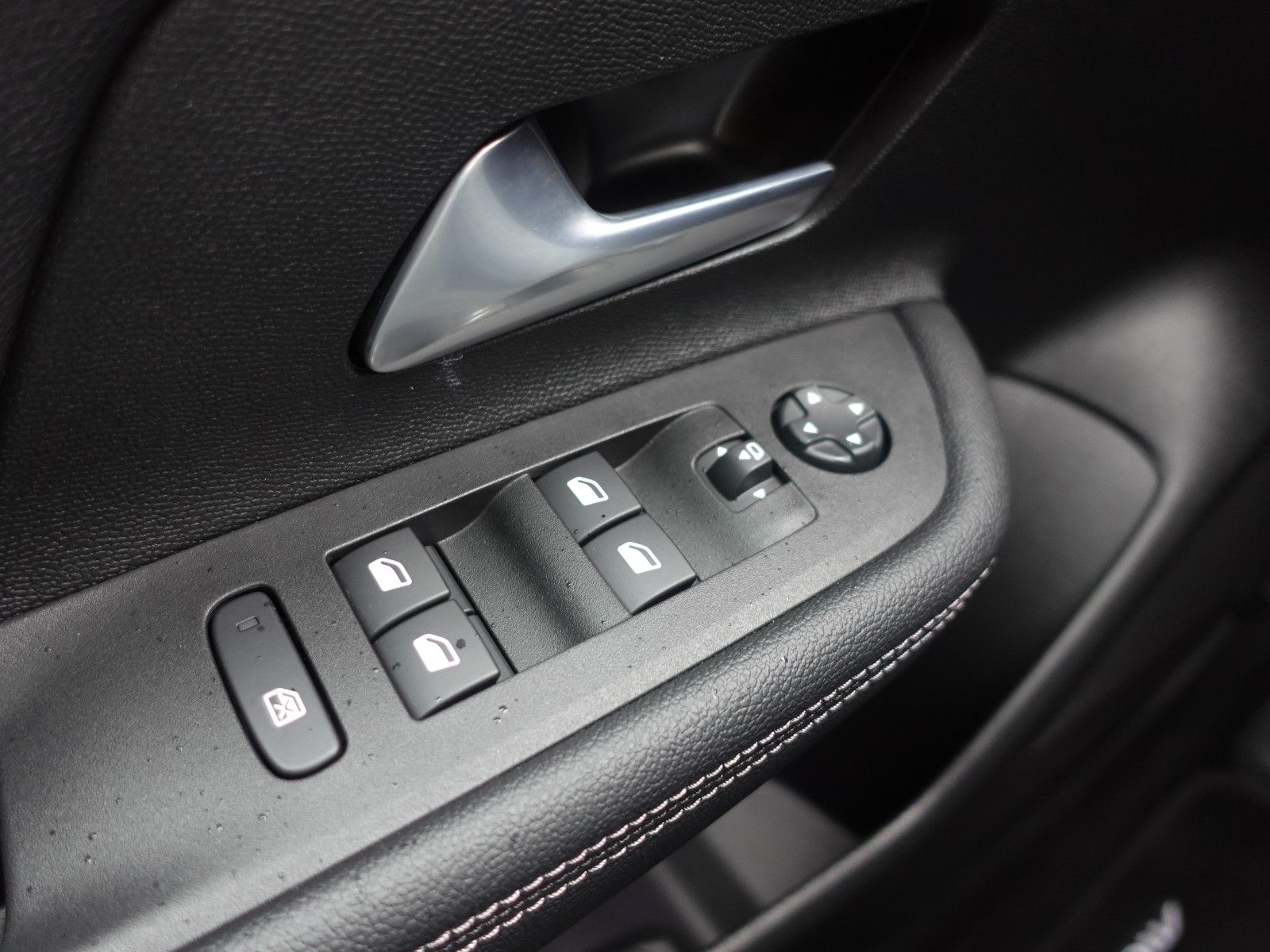 Fahrzeugabbildung Opel Mokka GS 1.2T,MatrixLED,Kamera,Sitzhzg,Allwetter