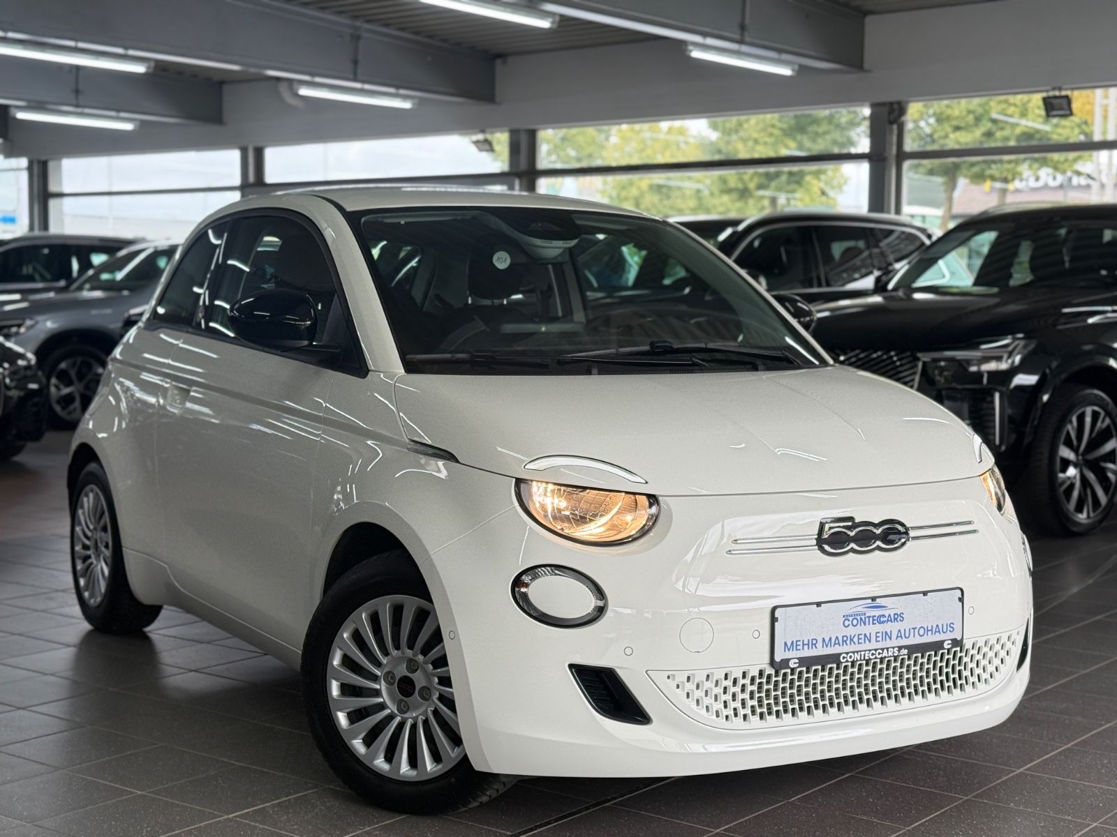 Fiat 500e Red Batterie 96,7% - VC-KAM-Apple-Sitzheiz.