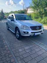 Mercedes-Benz ML 320 CDI 4MATIC - - gebrauchte Mercedes-Benz ML 320 aus dem Jahr 2005