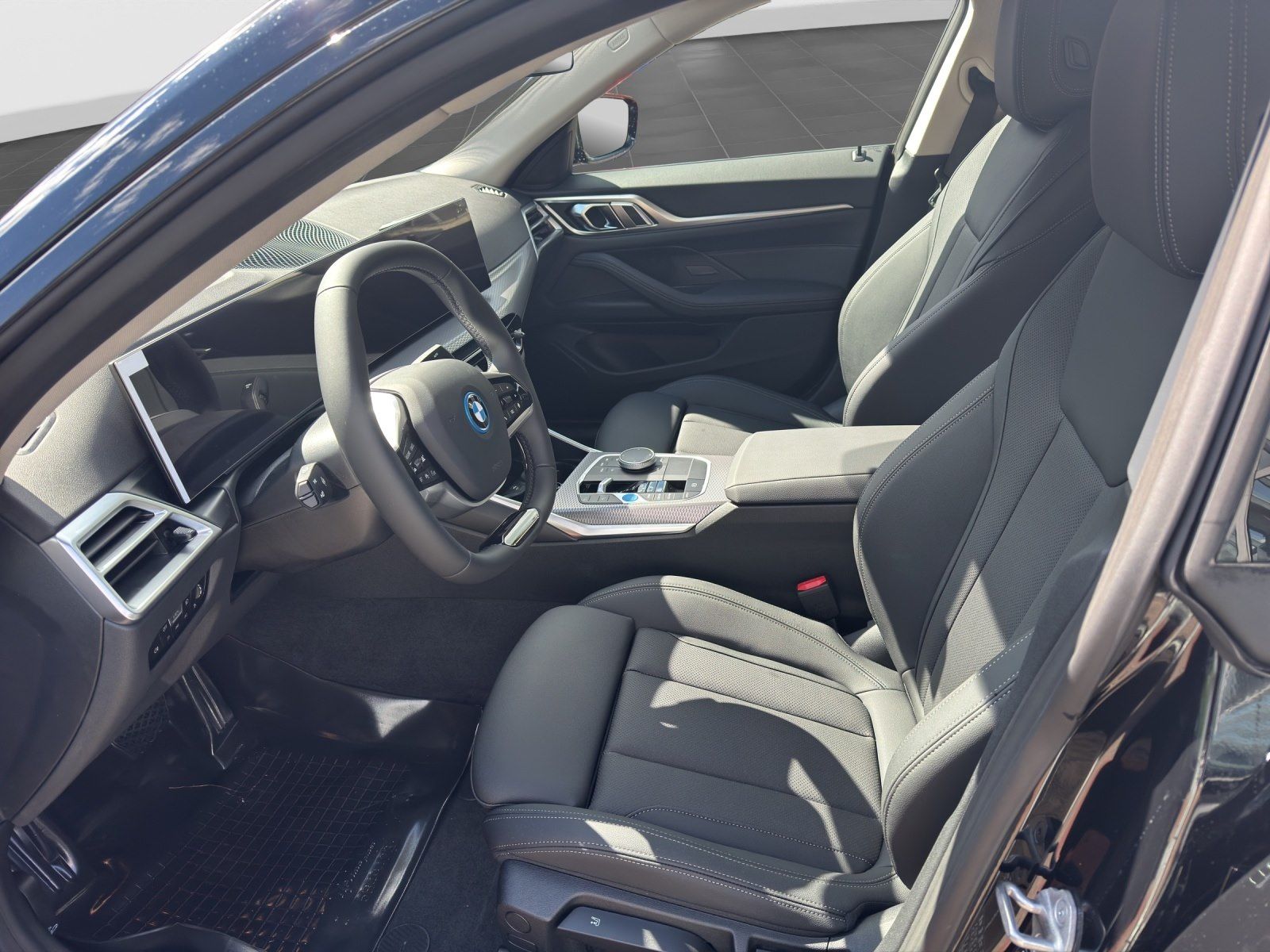 BMW i4 - Bild 11