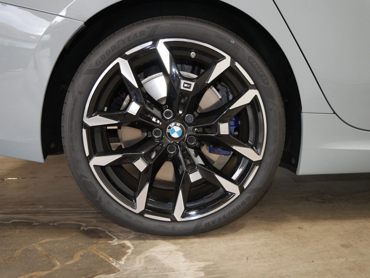 BMW 320 - Bild 11