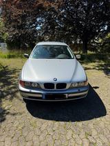 BMW E39 523i mit wenig Kilometer aus erste... - BMW 523 aus 1998: 523i