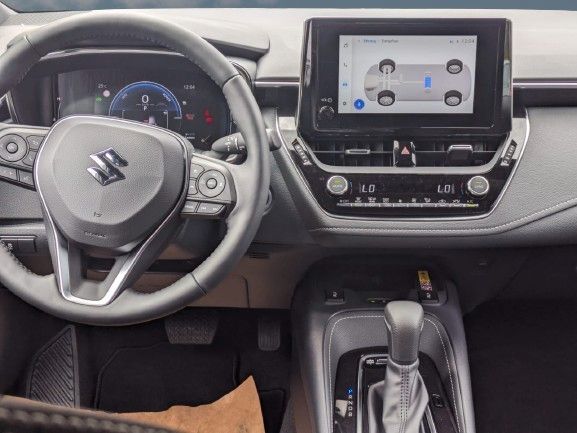 Suzuki Swace - Bild 9