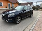 Mercedes-Benz GLE 350 d 4MATIC  - blaue Mercedes-Benz GLE 350