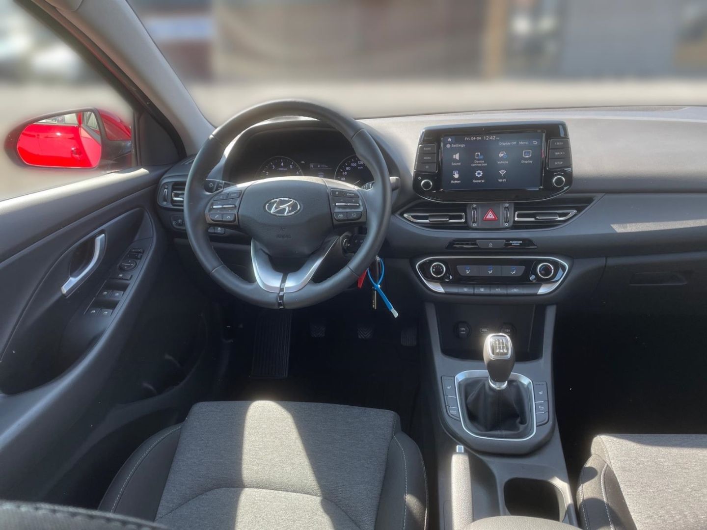 Fahrzeugabbildung Hyundai i30 1.0T Select Mild-Hybrid (48V) Allwetterreife