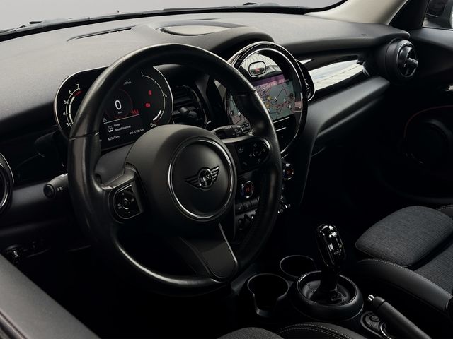 Foto Nummer 7: MINI Cooper 5-Türer