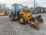 CAT 906M - CAT 906