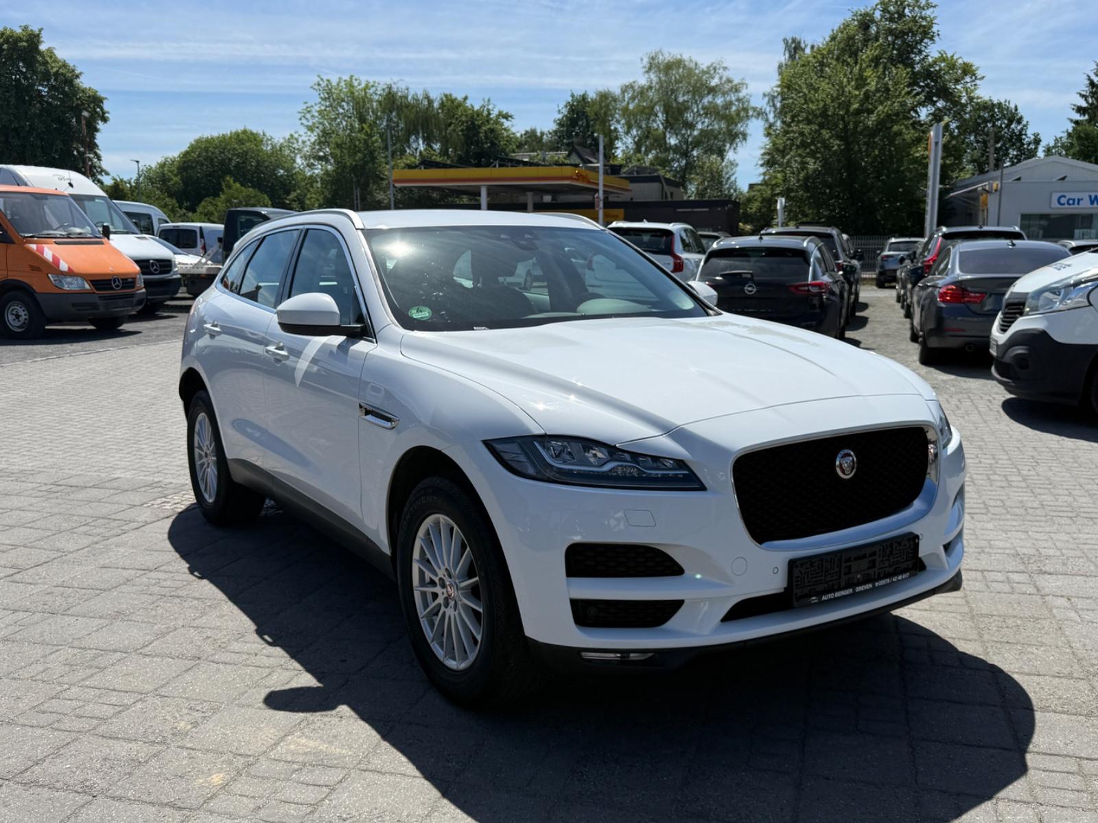 Jaguar F-PACE R-Sport 2.0d- Leder-Kamera-Led-1 Hand