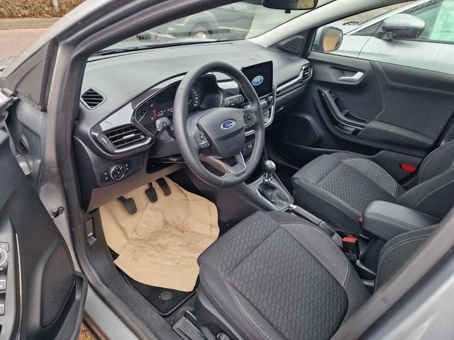 Fahrzeugabbildung Ford Puma Titanium, Winterpaket,Allwetterr.