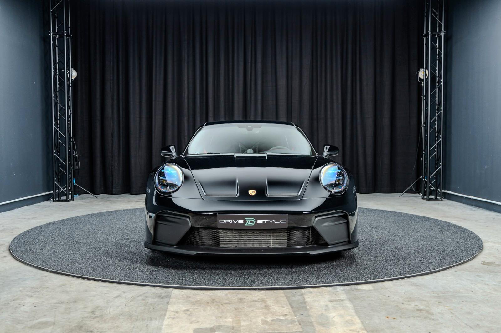 Porsche GT3 + 1. Hand + 1.835 km + Lift + Carbon + BOSE