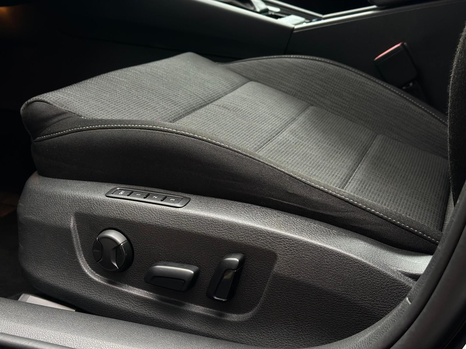 SKODA Superb 2.0TDI AMBITION COMBI 4x4* BIXEN#ACC#AHK - Image 19