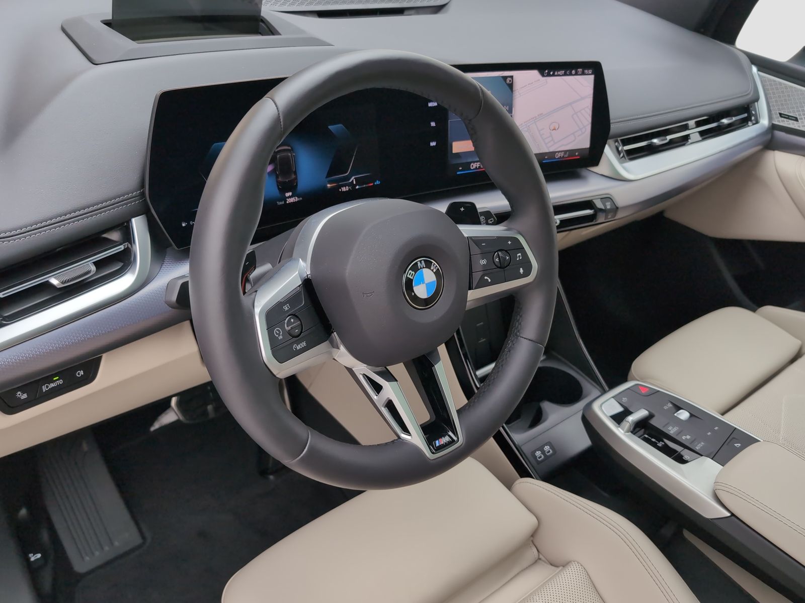 BMW 223 Active Tourer - Bild 12