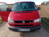 Volkswagen "Ferienzeit ist Bulli Zeit".  VW T4 Caravelle - Volkswagen T4: Bulli