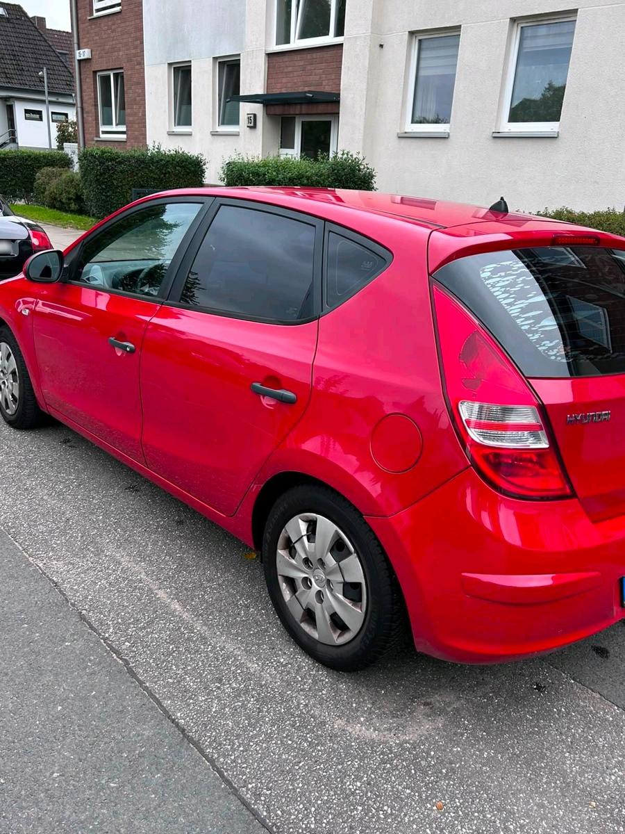 Hyundai i30 2010 — engine 109 HP (80kW)