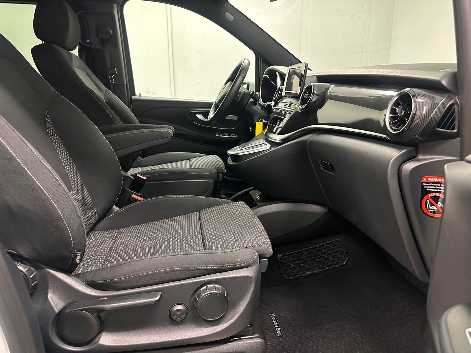 Fahrzeugabbildung Mercedes-Benz V 220 d Aut. EDITION kompakt*6-Sitz*DISTRO*SDH*