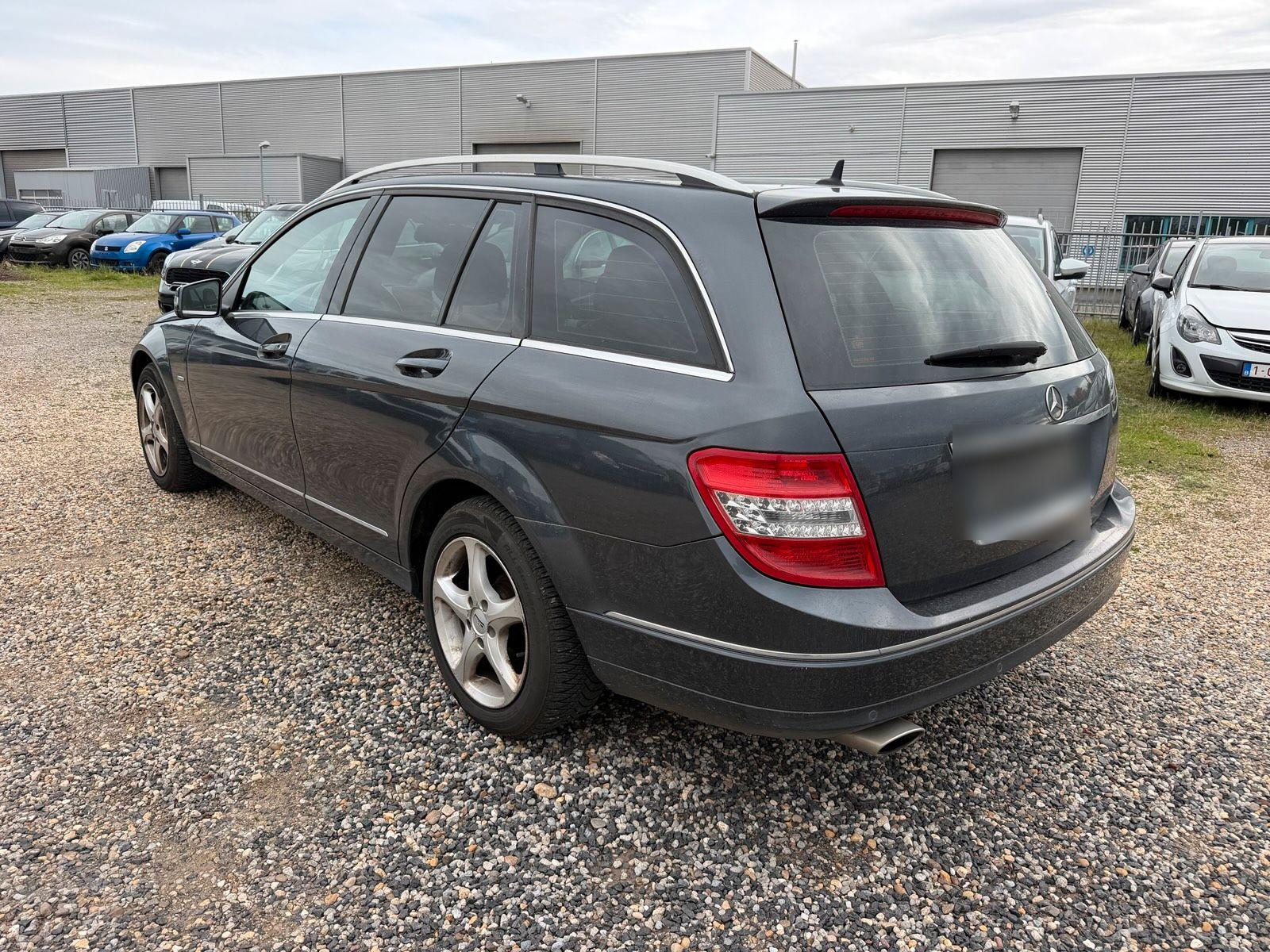Mercedes-Benz C220 2010 — photo 5